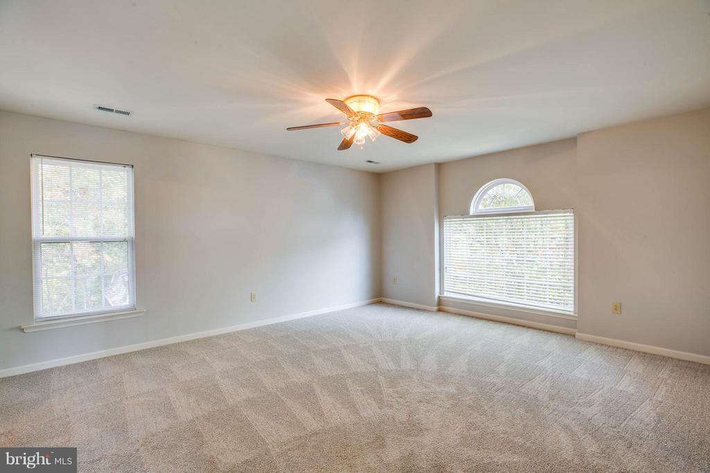 4411 WEXHAM COURT