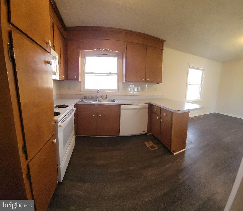11031 ASCOT CIRCLE