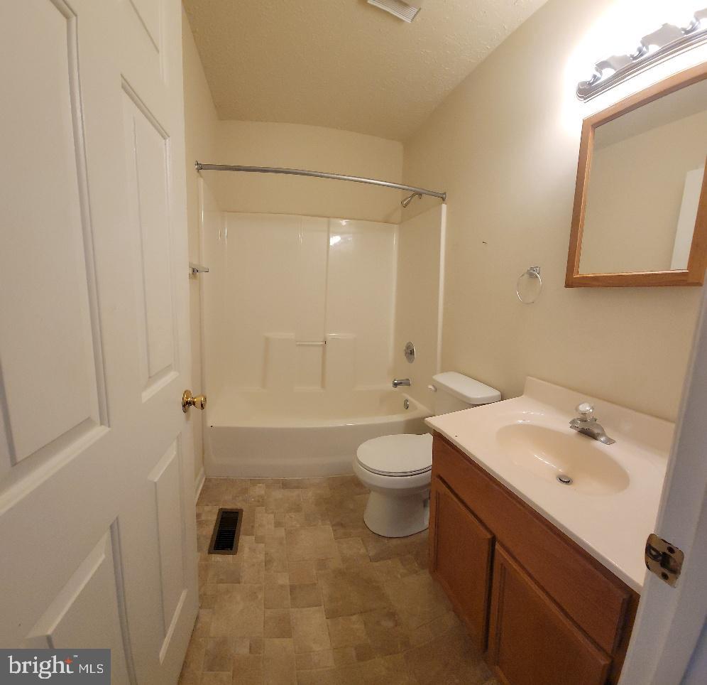 11031 ASCOT CIRCLE