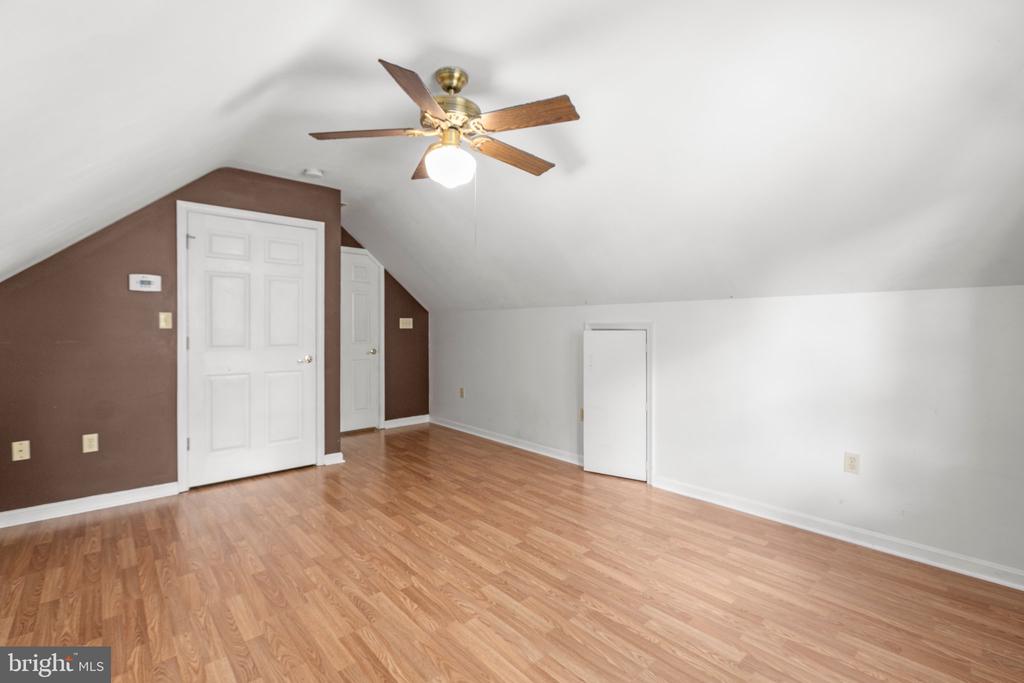 5310 LEAVELLS CROSSING DRIVE