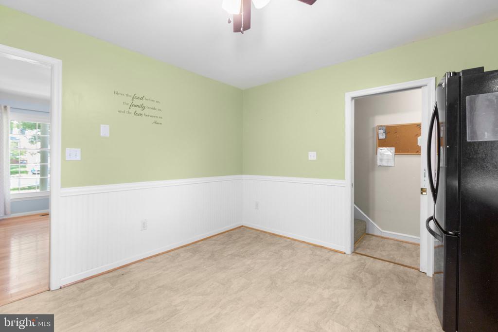 5310 LEAVELLS CROSSING DRIVE