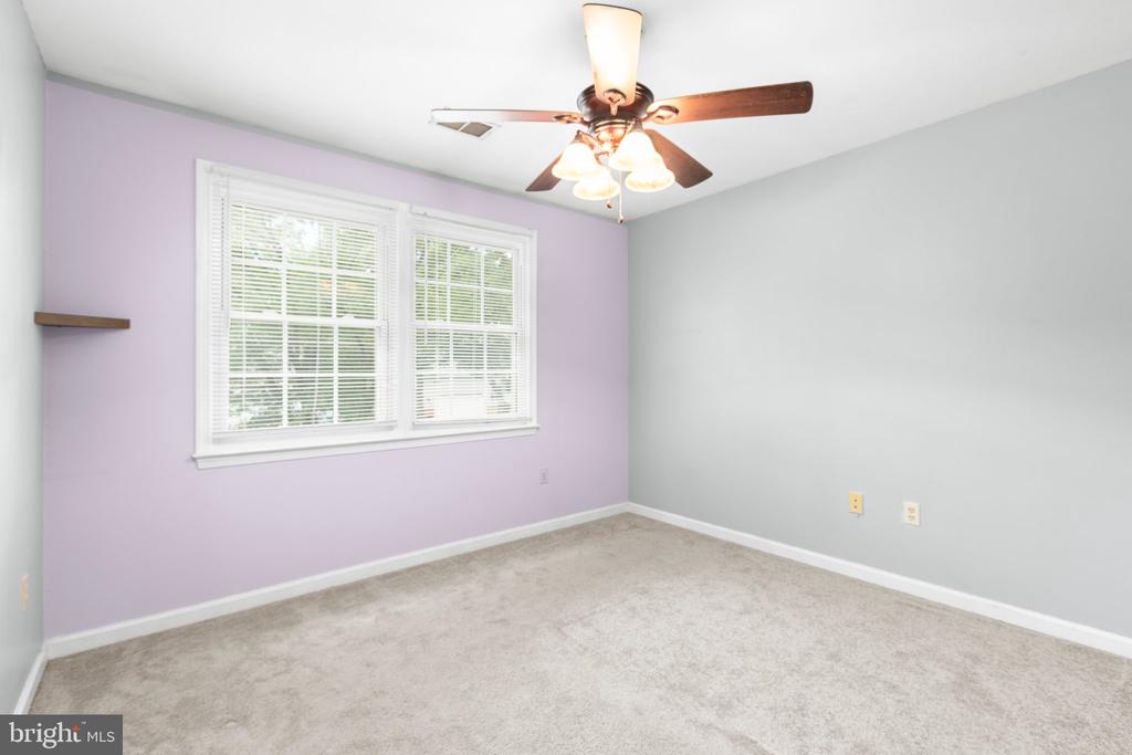 5310 LEAVELLS CROSSING DRIVE