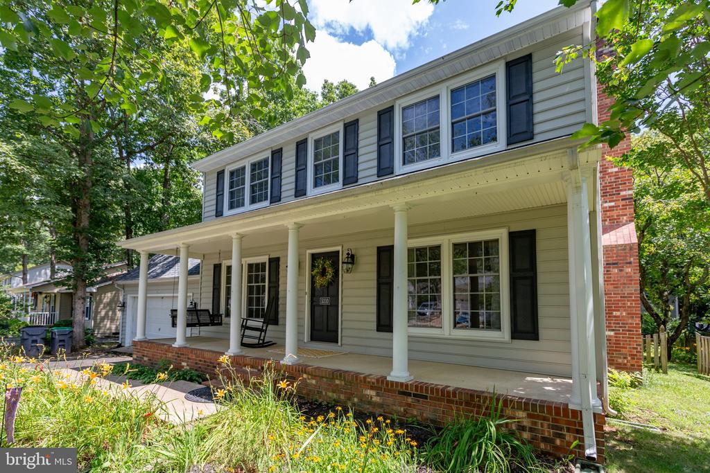 5310 LEAVELLS CROSSING DRIVE