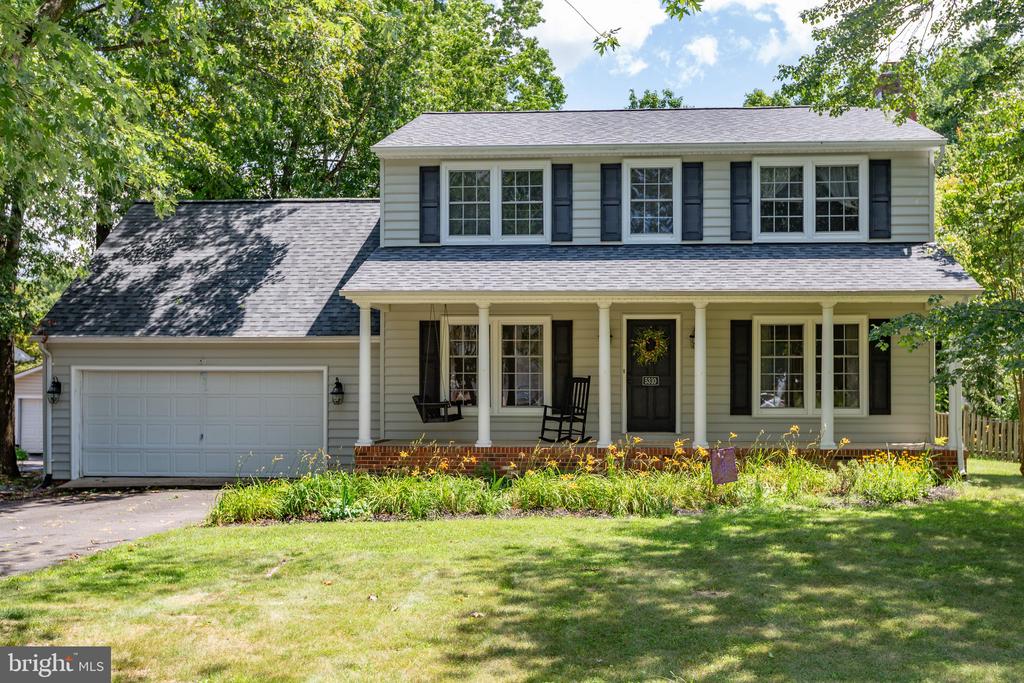 5310 LEAVELLS CROSSING DRIVE