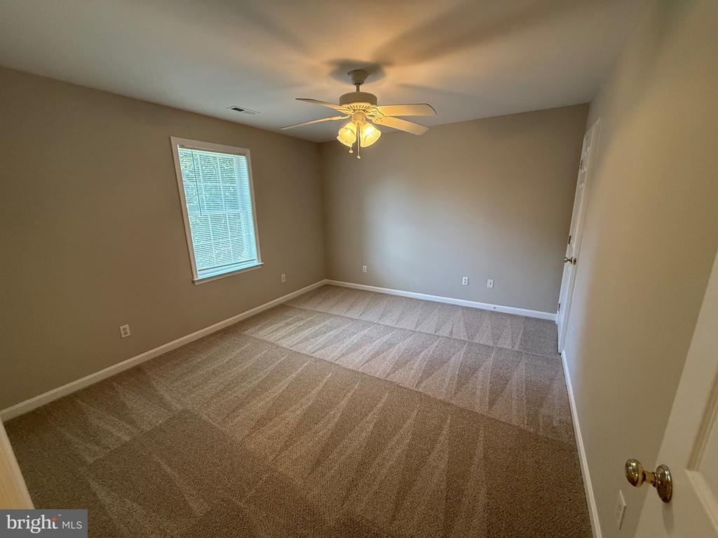 10112 FULLERTON COURT