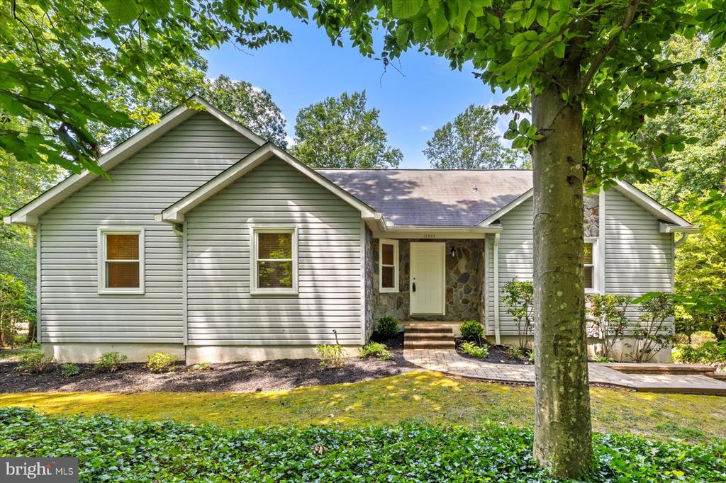 12803 LAKE WILDERNESS LANE