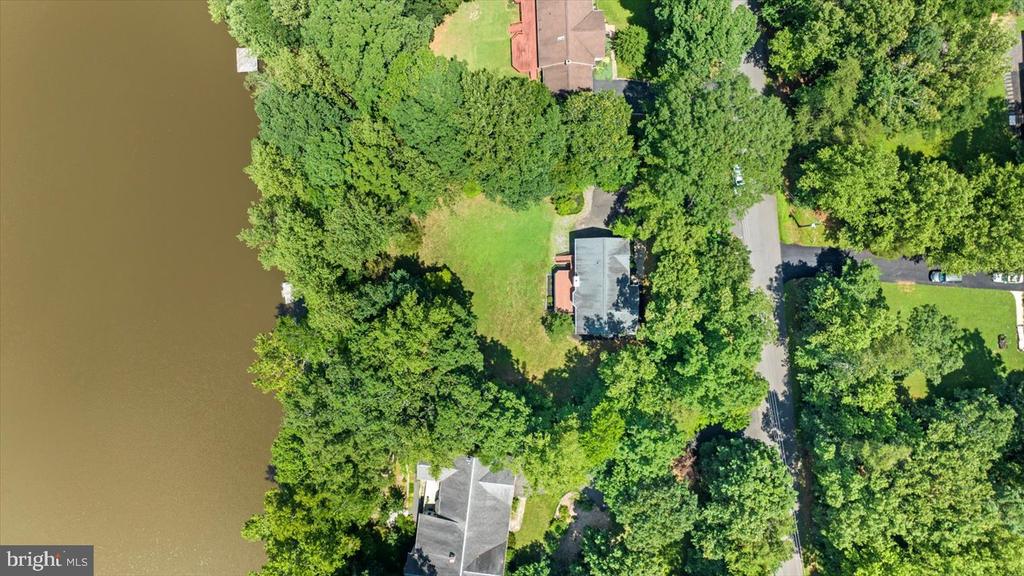 12803 LAKE WILDERNESS LANE