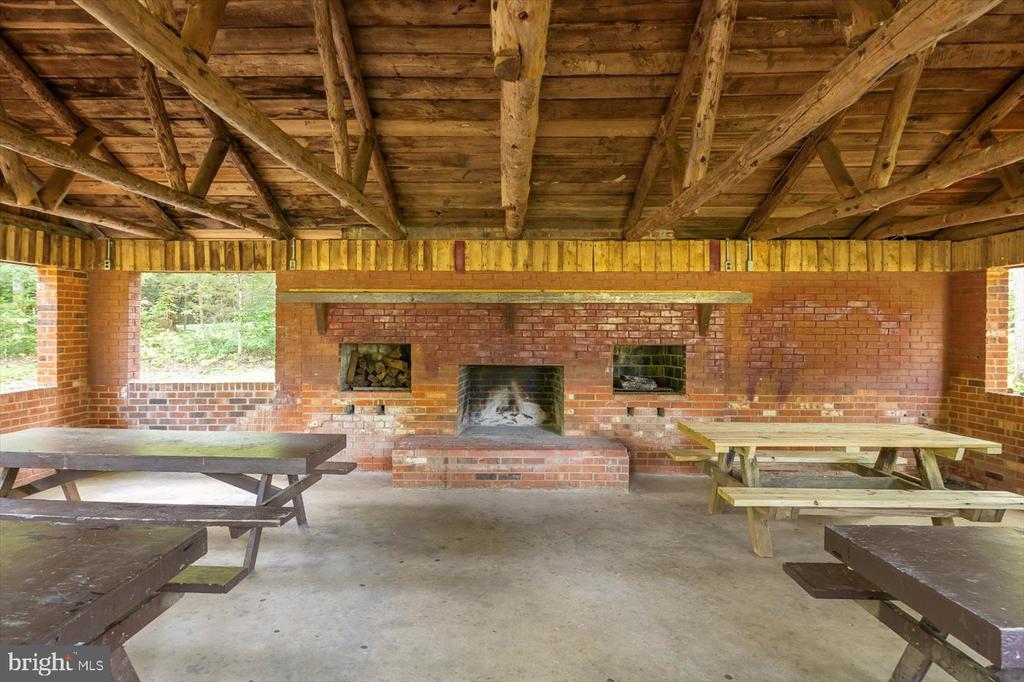 12803 LAKE WILDERNESS LANE