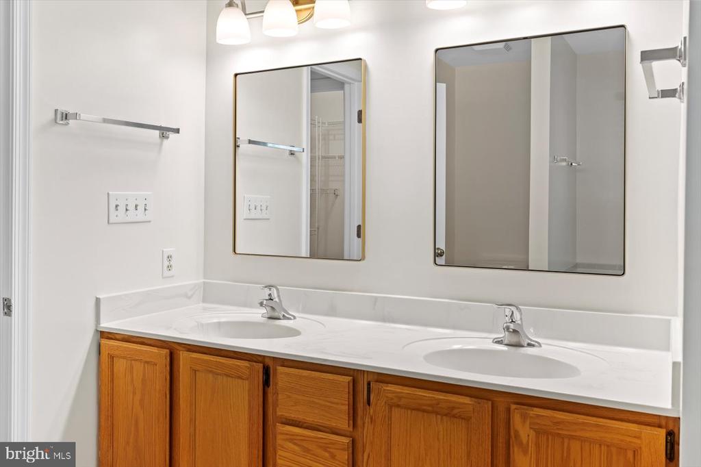 12803 LAKE WILDERNESS LANE