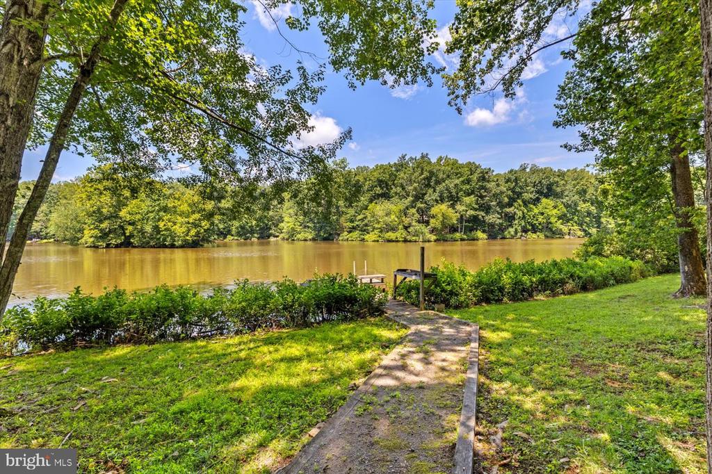 12803 LAKE WILDERNESS LANE