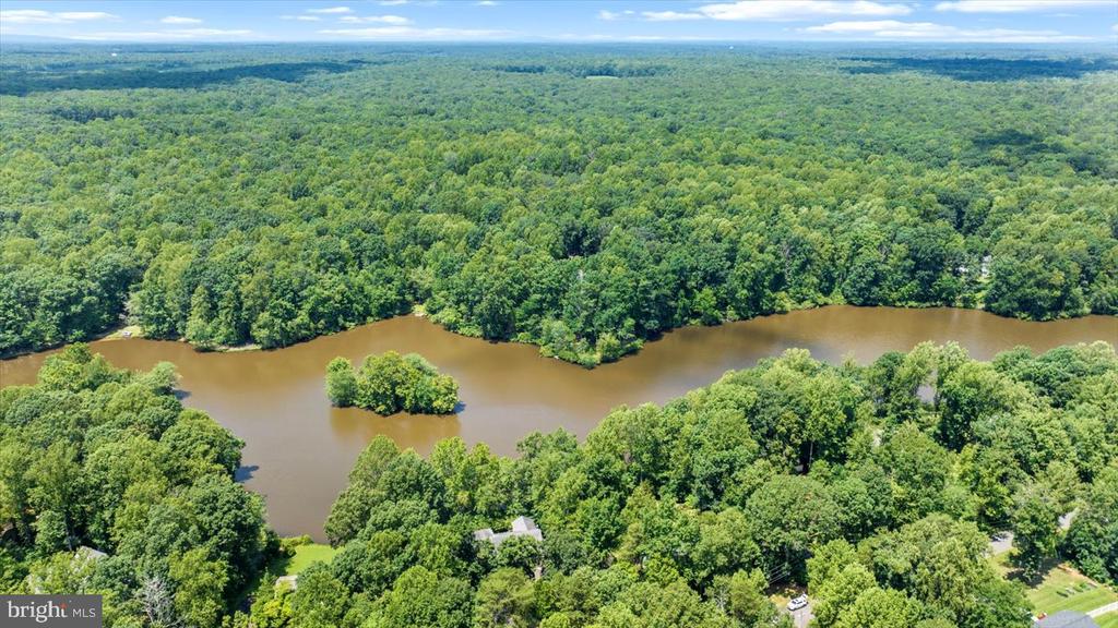 12803 LAKE WILDERNESS LANE
