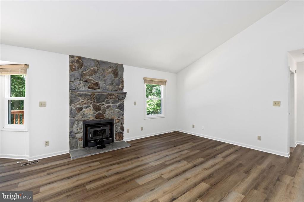12803 LAKE WILDERNESS LANE