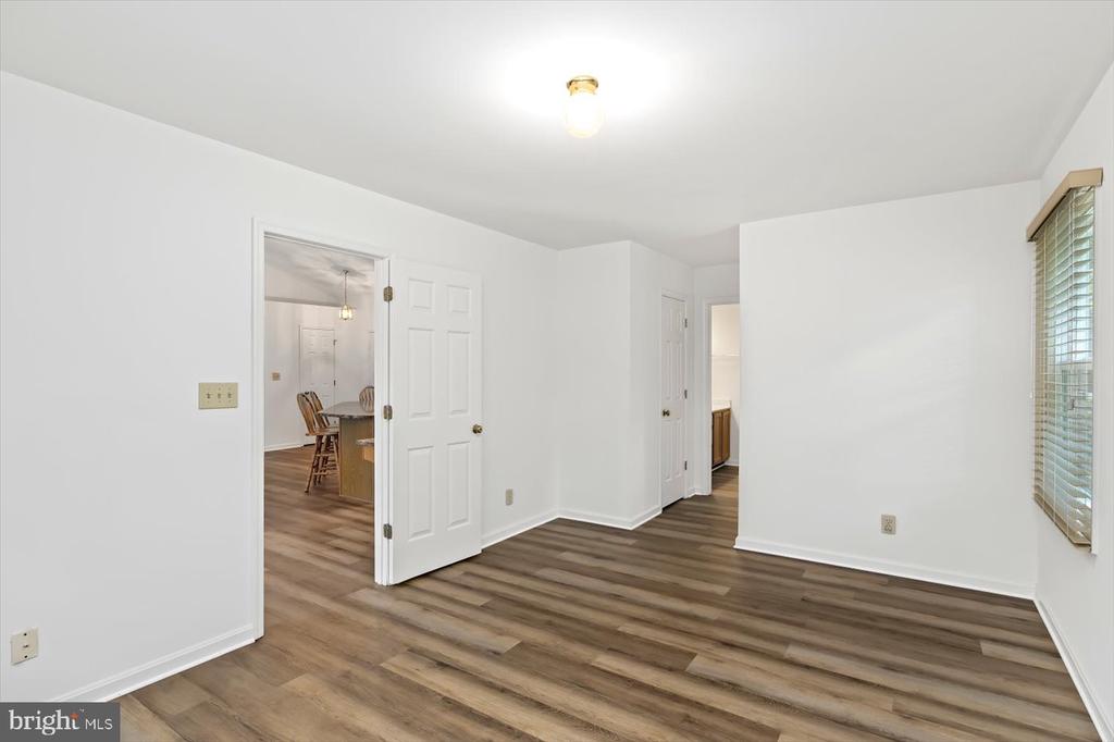 12803 LAKE WILDERNESS LANE