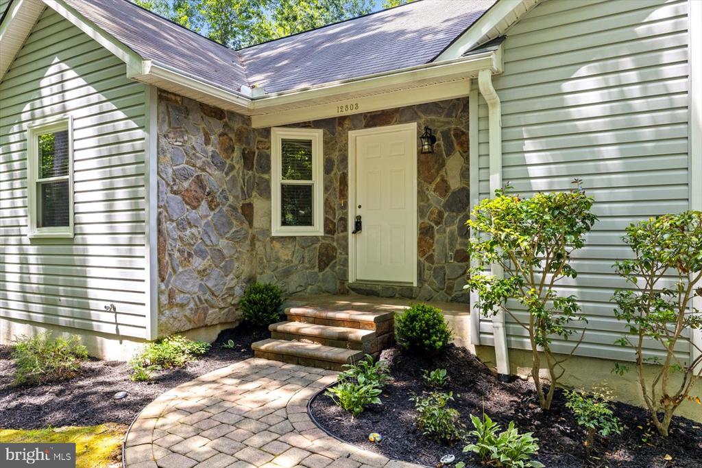 12803 LAKE WILDERNESS LANE