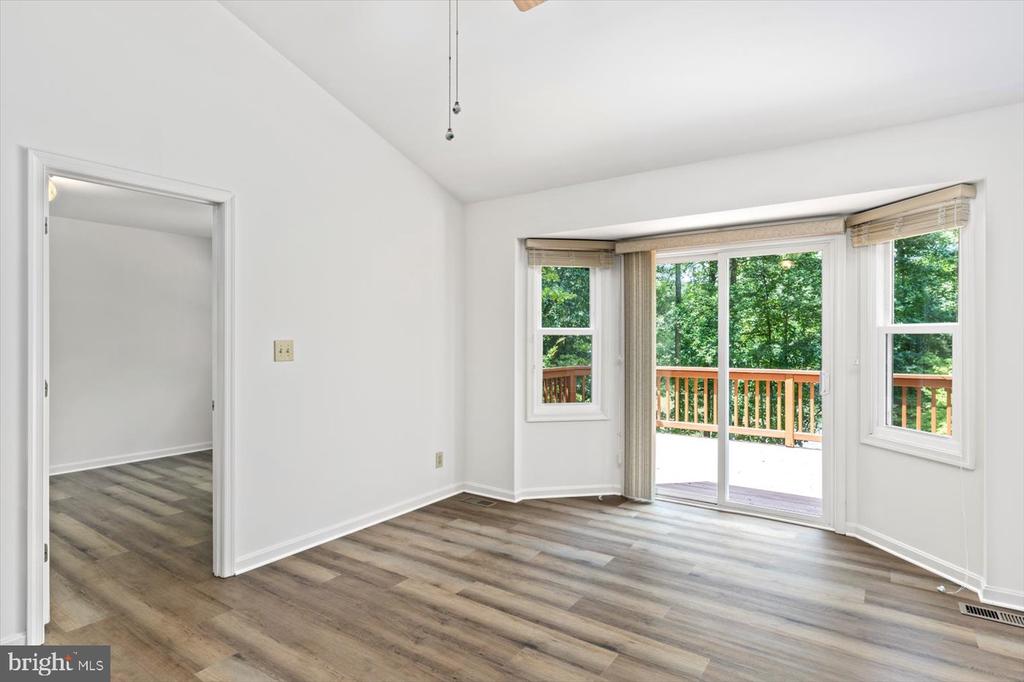 12803 LAKE WILDERNESS LANE