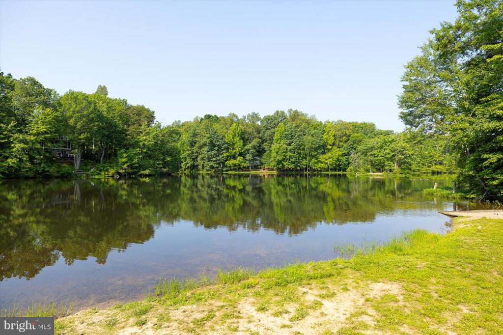 12803 LAKE WILDERNESS LANE