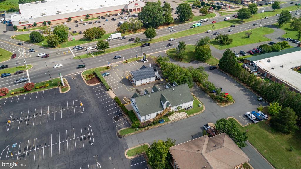 3916 PLANK ROAD
