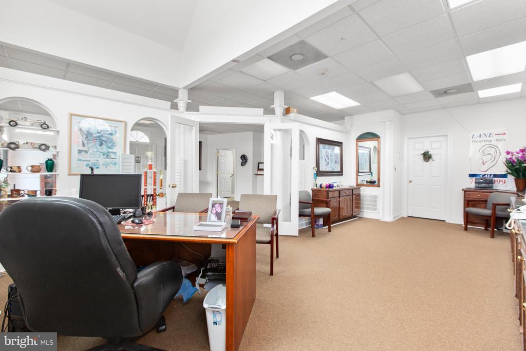 3916 PLANK ROAD