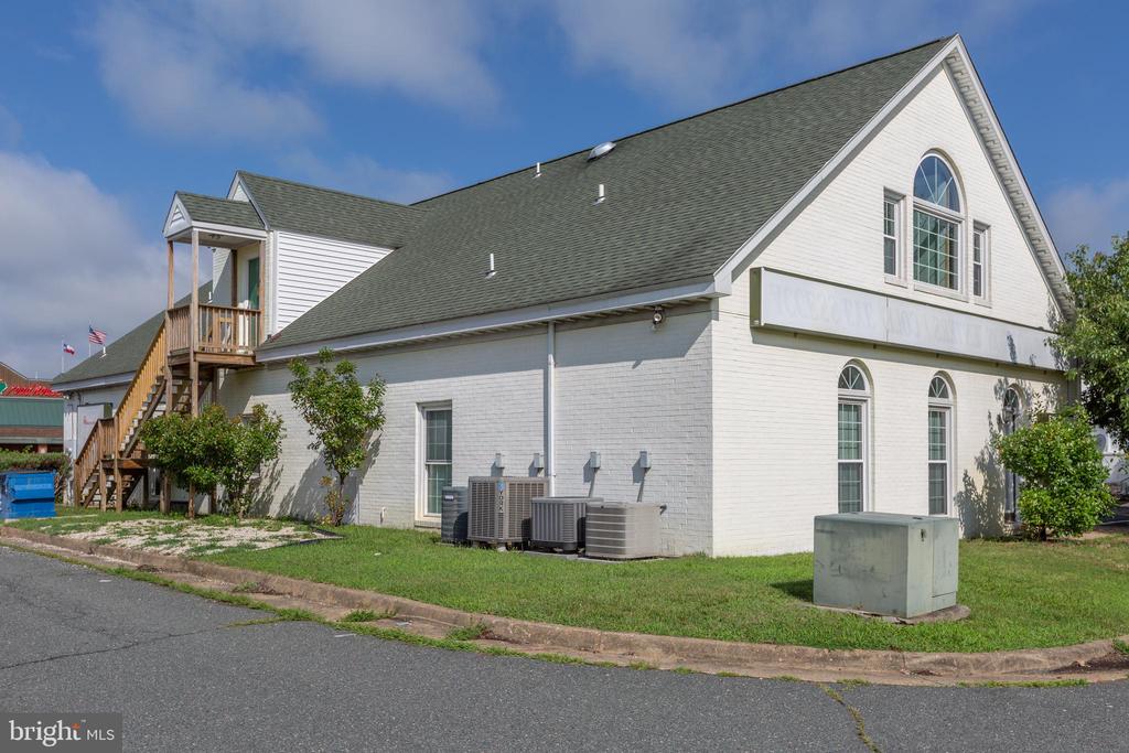 3916 PLANK ROAD
