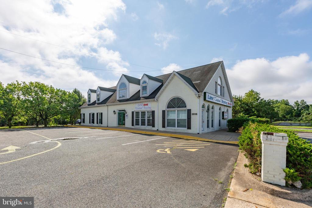 3916 PLANK ROAD