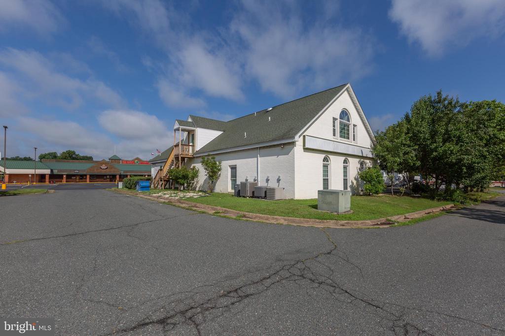3916 PLANK ROAD