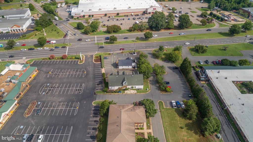 3916 PLANK ROAD