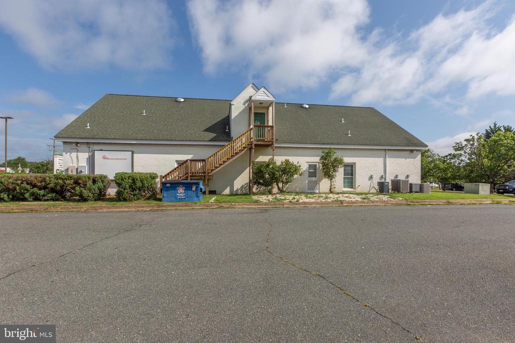 3916 PLANK ROAD