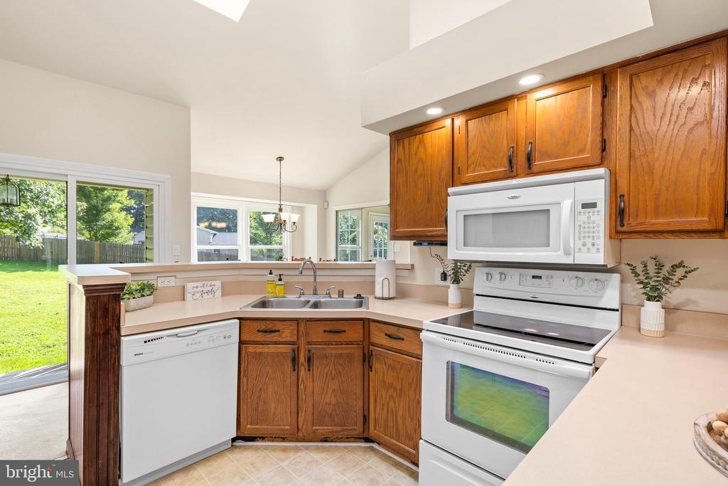 10826 HEATHERWOOD DRIVE
