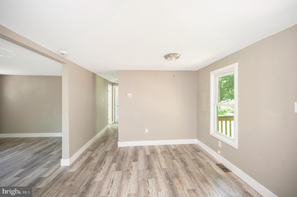 7736 COURTHOUSE ROAD