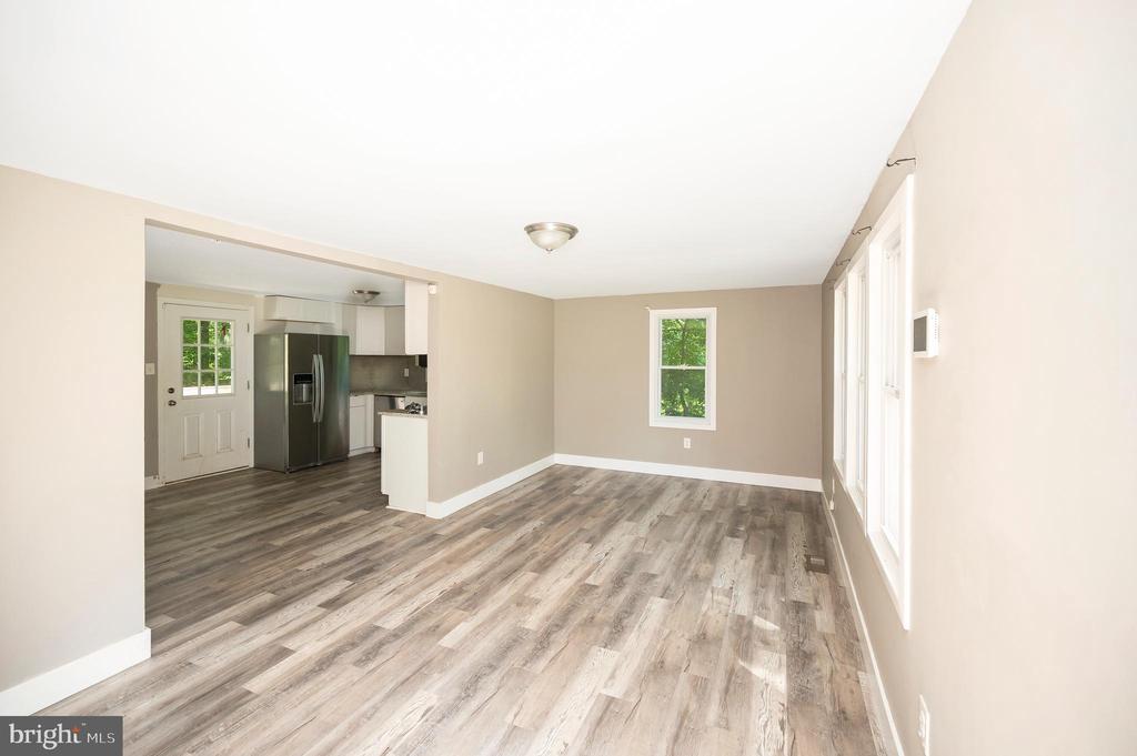 7736 COURTHOUSE ROAD