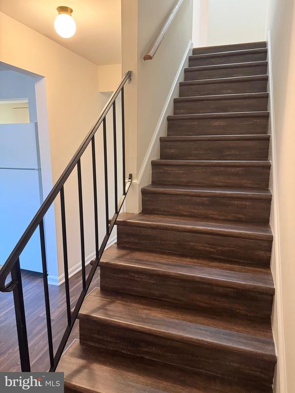 413 OLDE GREENWICH CIRCLE