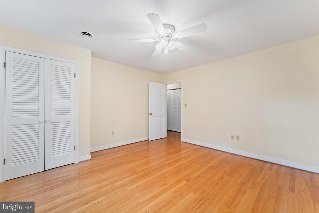 109 BATTERY LANE