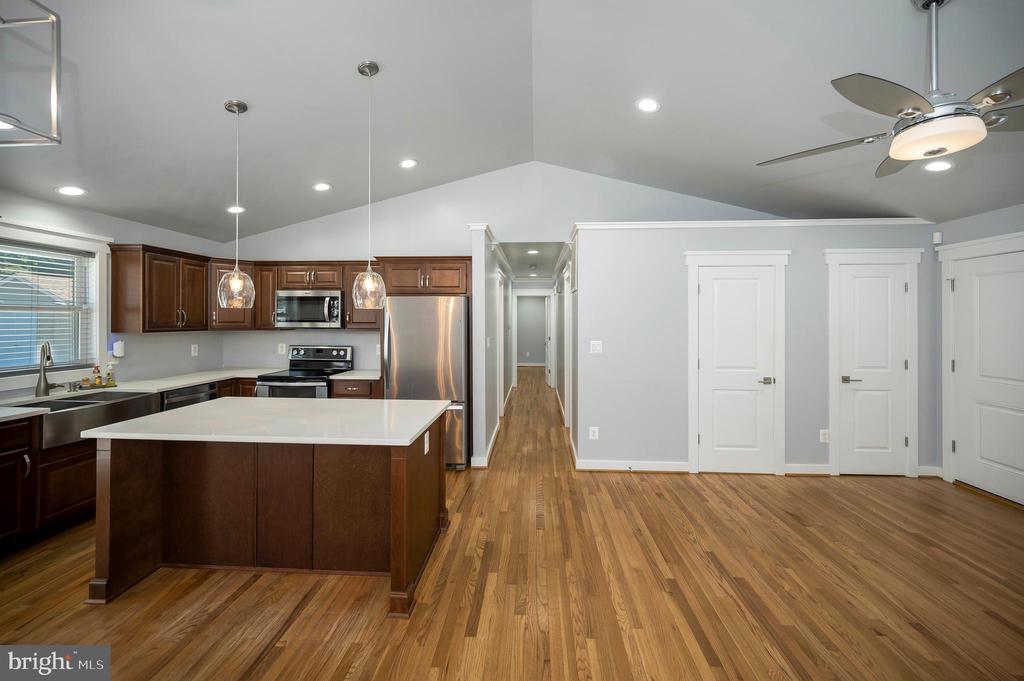 10906 PEACH TREE DRIVE