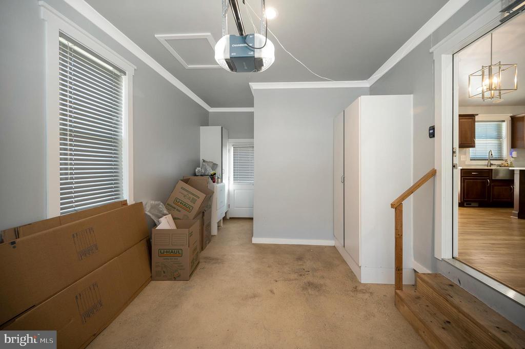 10906 PEACH TREE DRIVE