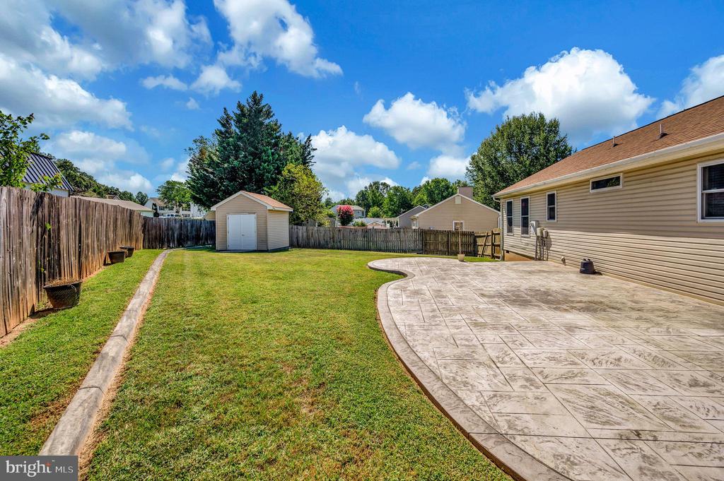 10906 PEACH TREE DRIVE