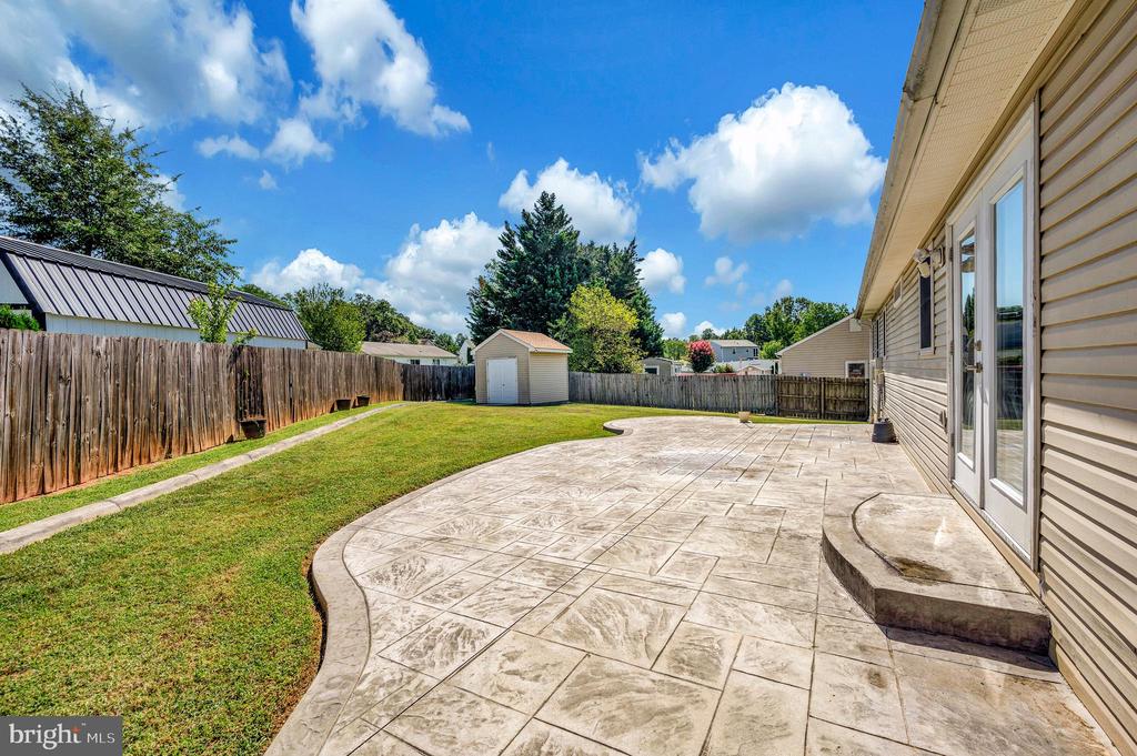 10906 PEACH TREE DRIVE