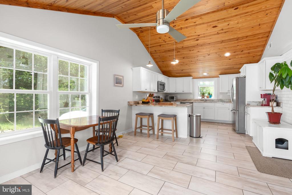 7228 COURTHOUSE ROAD