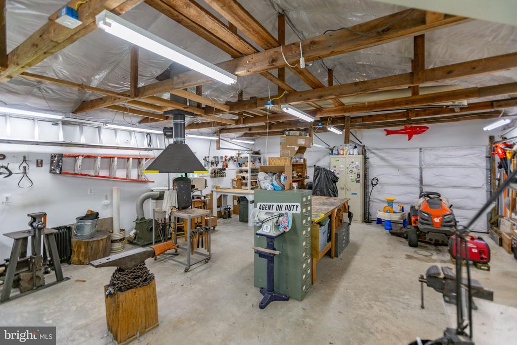 7228 COURTHOUSE ROAD