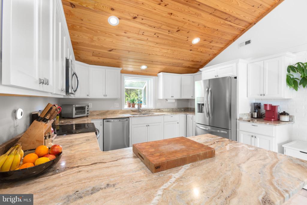 7228 COURTHOUSE ROAD