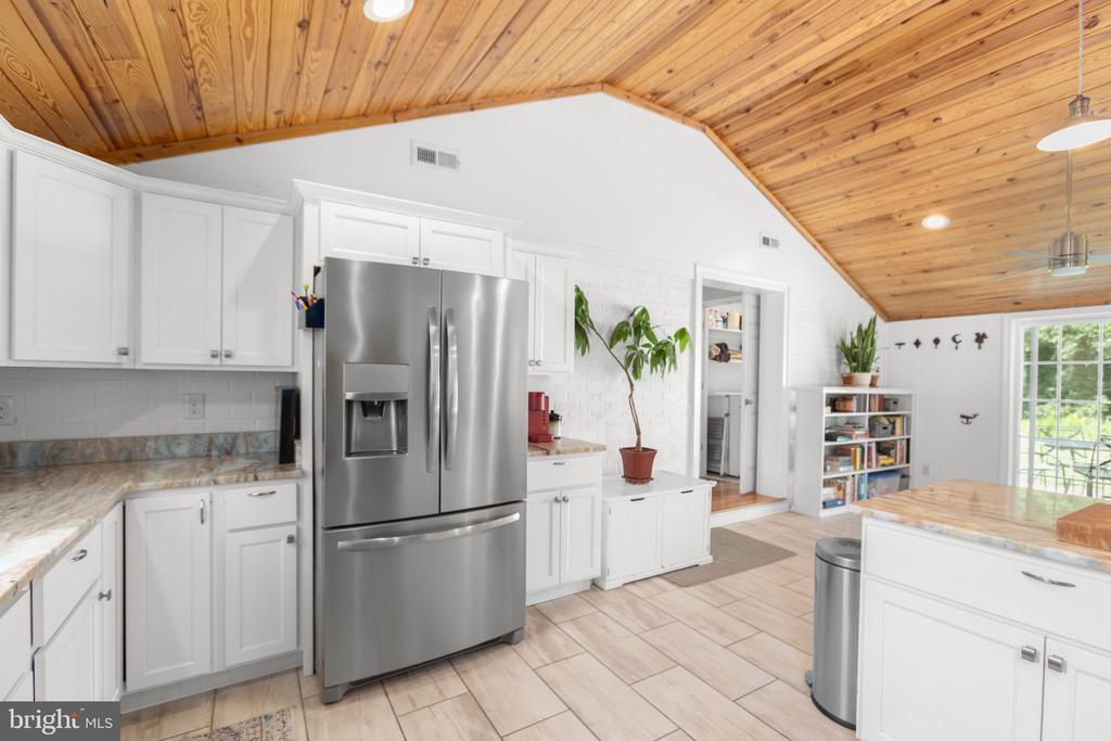 7228 COURTHOUSE ROAD