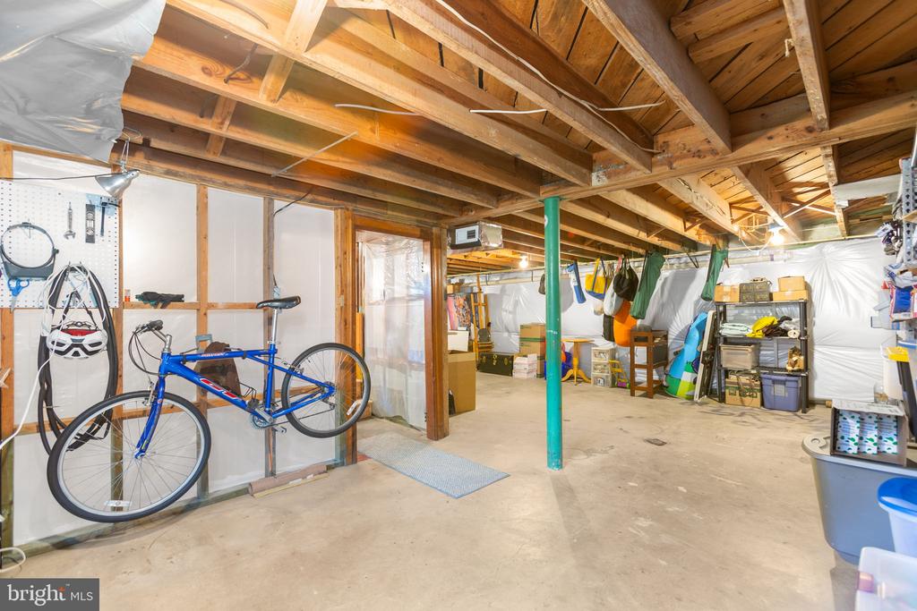 7228 COURTHOUSE ROAD