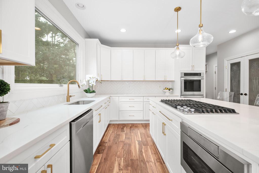 11304 A CHIVALRY CHASE LANE LEASE