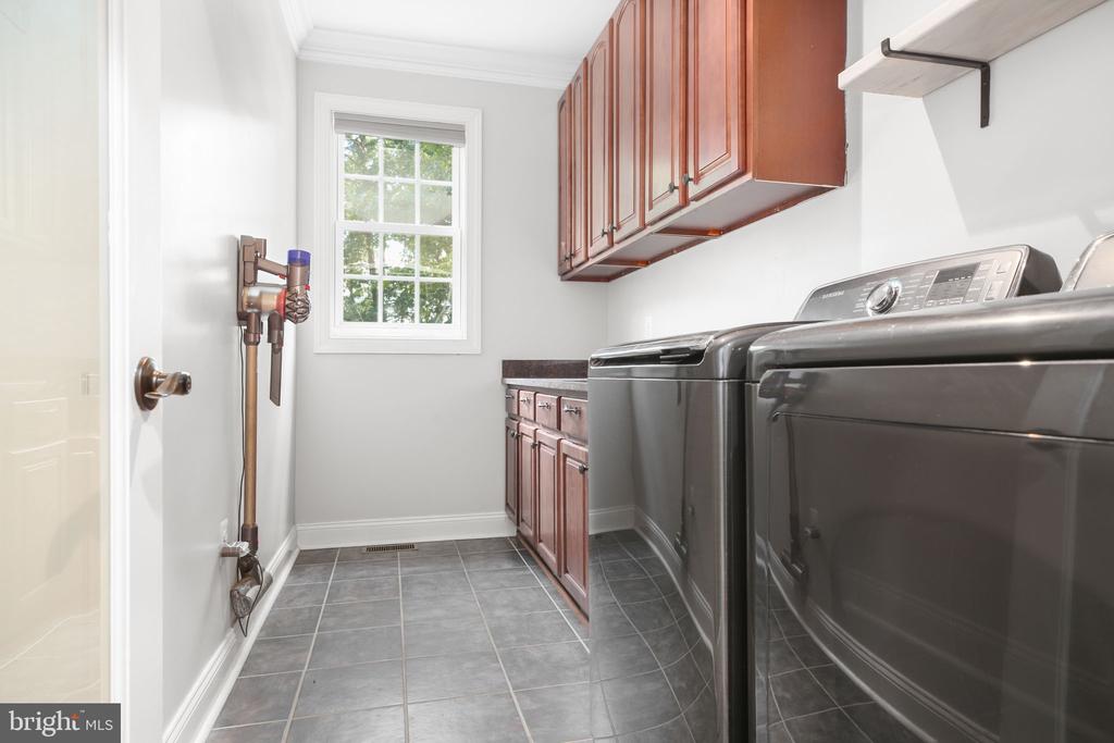 11304 A CHIVALRY CHASE LANE LEASE