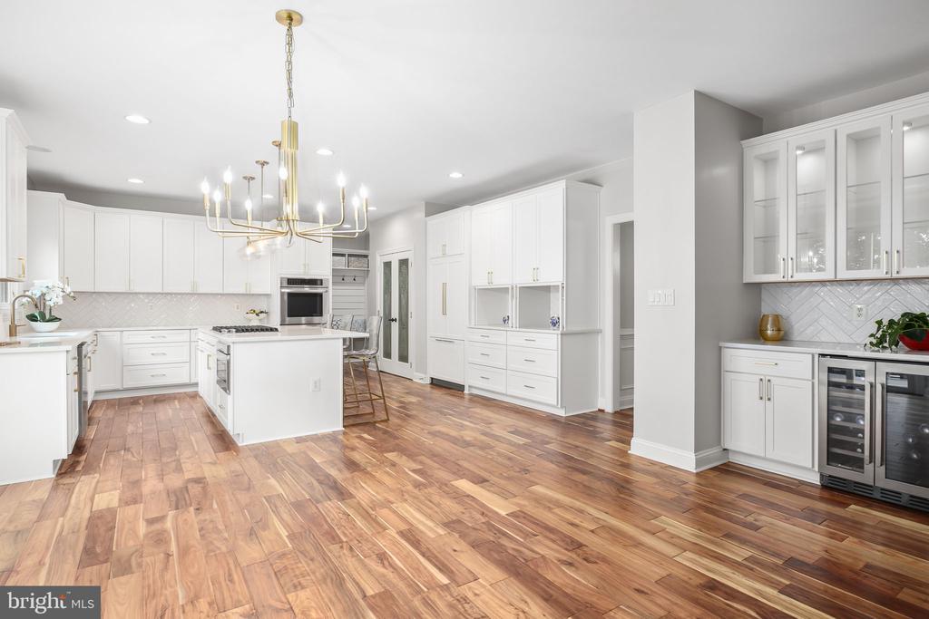 11304 A CHIVALRY CHASE LANE LEASE