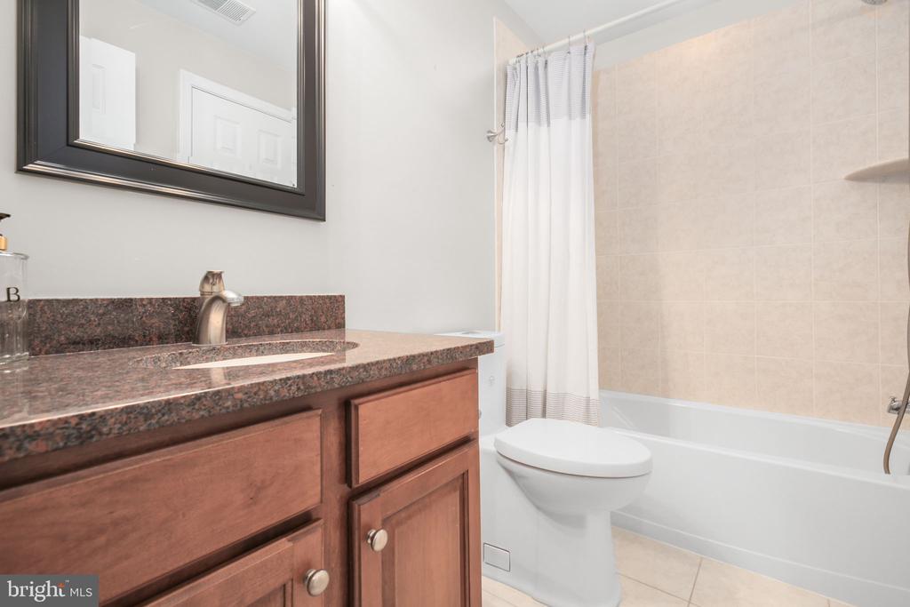 11304 A CHIVALRY CHASE LANE LEASE