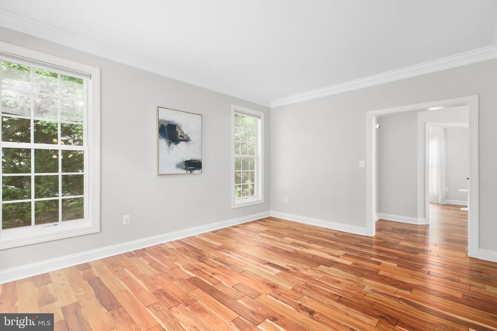 11304 A CHIVALRY CHASE LANE LEASE