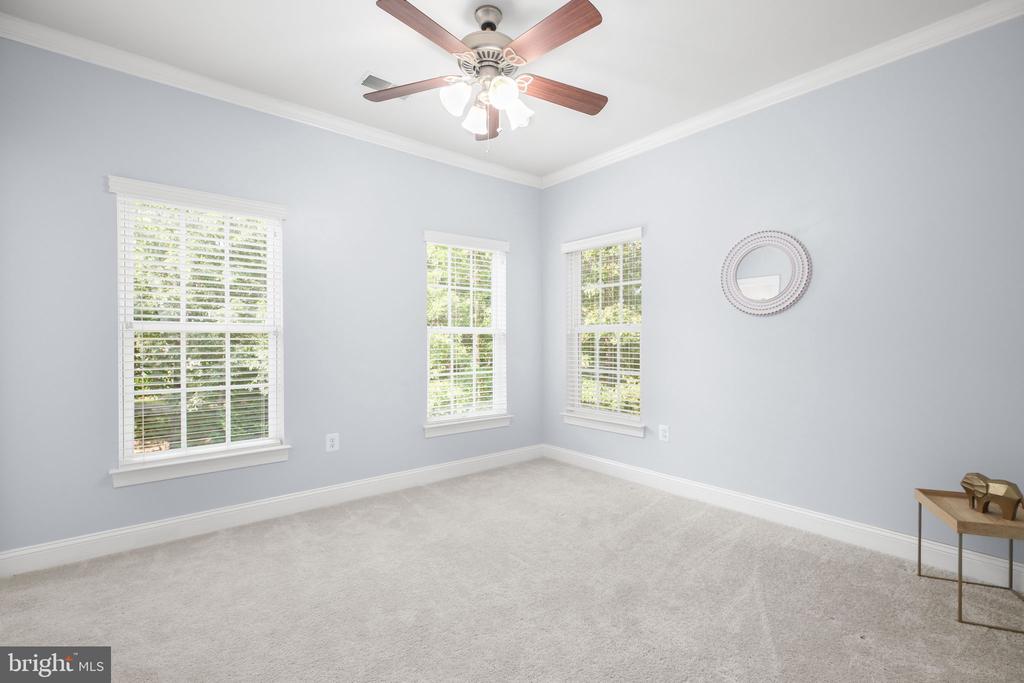 11304 A CHIVALRY CHASE LANE LEASE