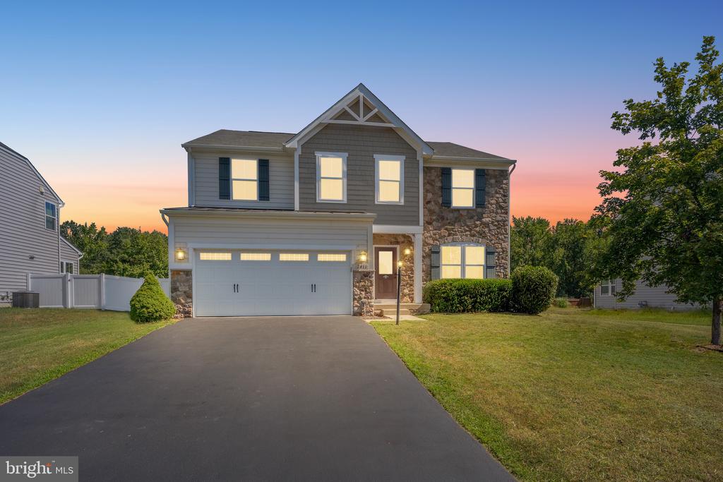 2411 WALTHALL COURT