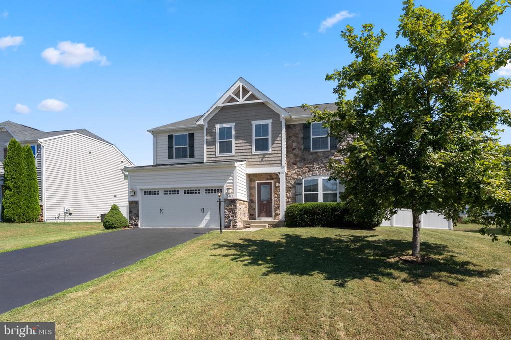 2411 WALTHALL COURT