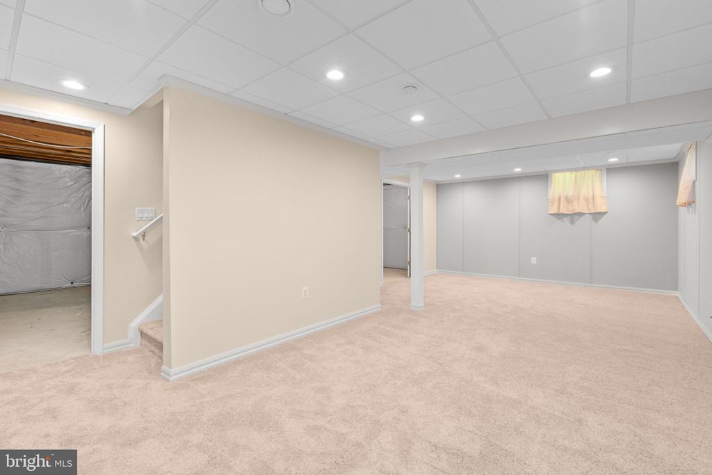 8022 SOURWOOD COURT